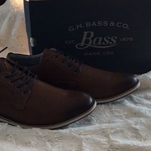 Men’s new Bass lace up oxford’s size 12